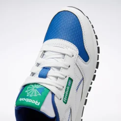 Big Kids' Shoes (Sizes 3.5-7)|Reebok Big Kids' Shoes (Sizes 3.5-7) Classic Leather Step 'N' Flash Shoes - Preschool