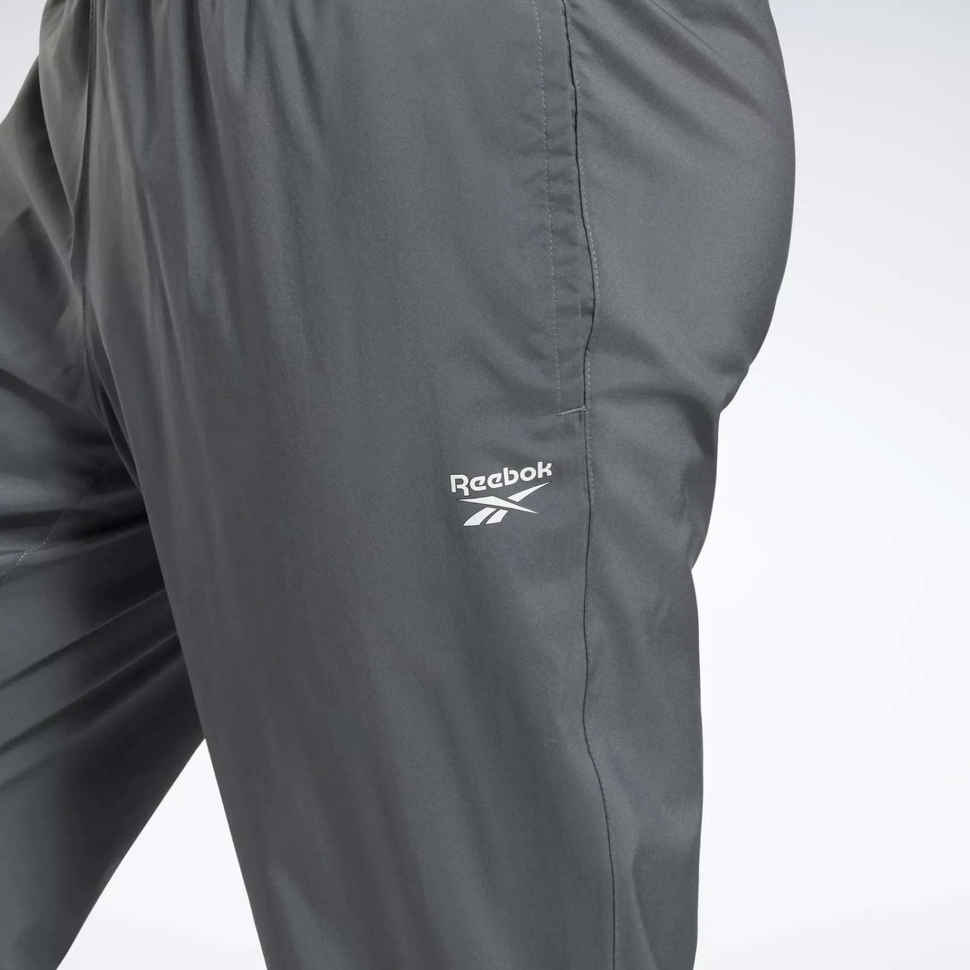 Pants & Sweatpants|Reebok Pants & Sweatpants Training Essentials Woven Unlined Pants